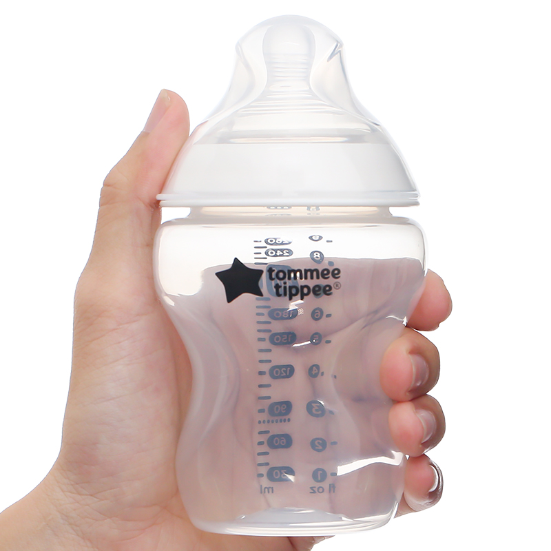 binh-sua-nhua-pp-tommee-tippee-natural-start-423905-co-rong-260-ml-3-6-thang-7