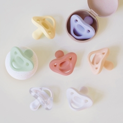 Ty ngậm 100% silicone Moyuum – 3-6m